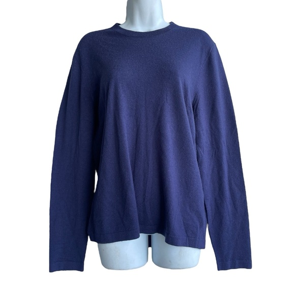 Neiman Marcus Cashmere Crew Neck Top Women's M Navy Blue Long Sleeve Preppy - Picture 1 of 3